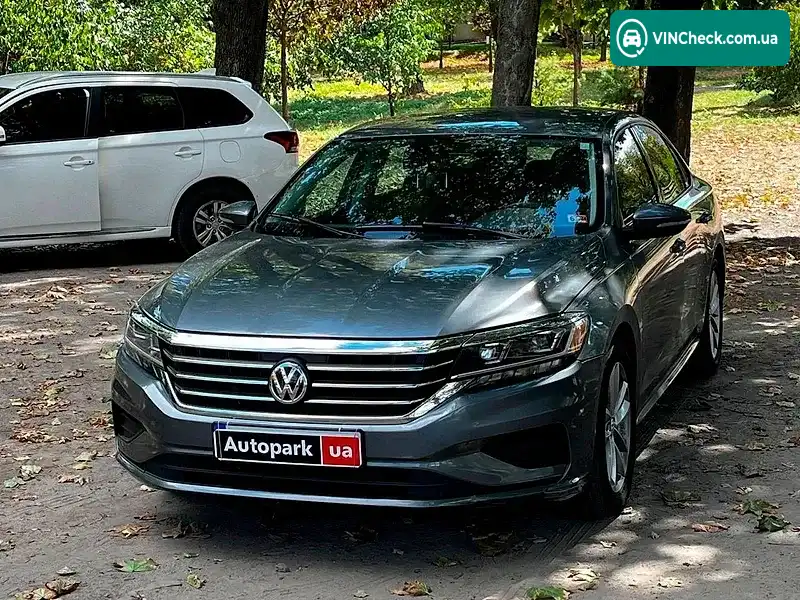 Volkswagen Passat 2019, фото з оголошення 1 з 20, VIN 1VWAA7A30LC005508