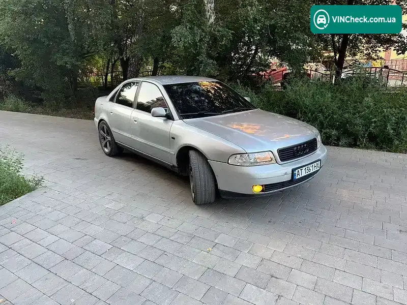 Audi A4 1999, фото з оголошення 2 з 6, VIN WAUZZZ8DZXA026104