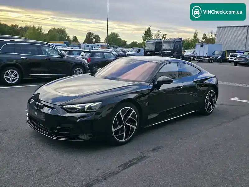Audi e-tron GT 2023, фото з оголошення 1 з 12, VIN WAUZZZFW8N7010848