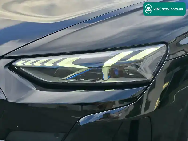 Audi e-tron GT 2023, фото з оголошення 2 з 12, VIN WAUZZZFW8N7010848