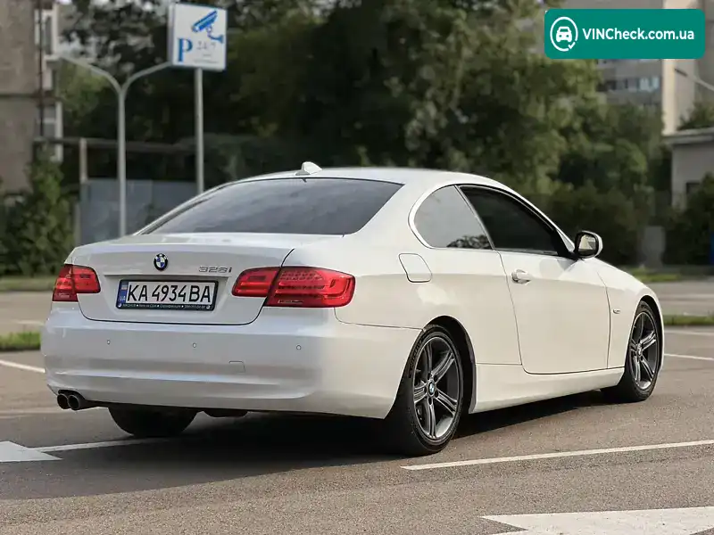 BMW 3 Series 2013, фото з оголошення 2 з 12, VIN WBAKE5C51DJ107599