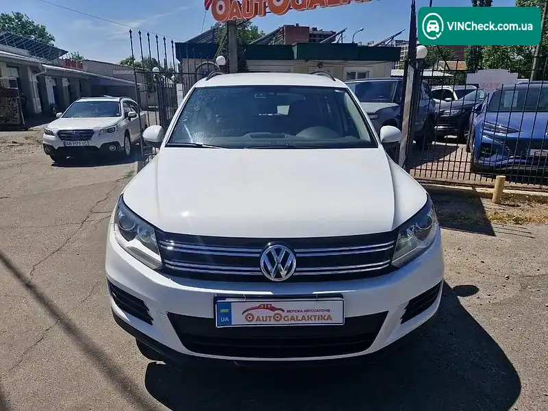 Volkswagen Tiguan 2016, фото з оголошення 2 з 20, VIN WVGBV7AX5GW588074