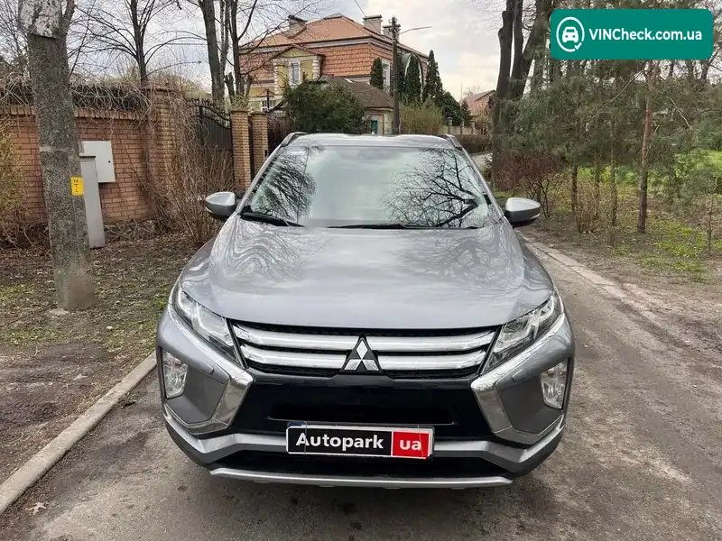 Mitsubishi Eclipse Cross 2018, фото з оголошення 2 з 20, VIN JMBXTGK1WJZ007749