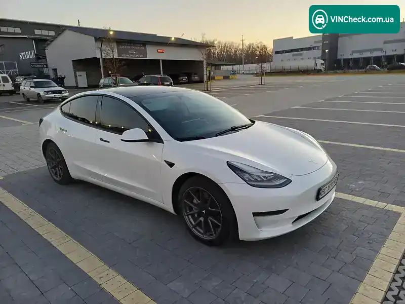 Tesla Model 3 2020, фото з оголошення 2 з 13, VIN 5YJ3E1EA5MF861297