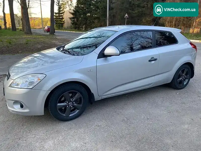 Kia Ceed 2009, фото з оголошення 2 з 18, VIN U5YFF23129L039850
