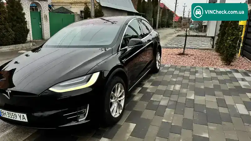 Tesla Model X 2018, фото з оголошення 2 з 12, VIN 5YJXCCE20JF132342