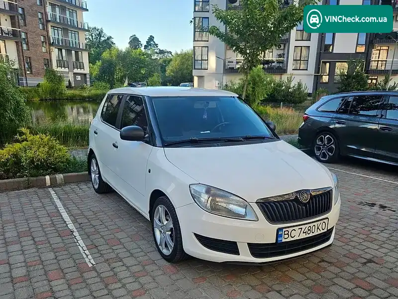 Skoda Fabia 2010, фото з оголошення 2 з 20, VIN TMBES25J0B3048516