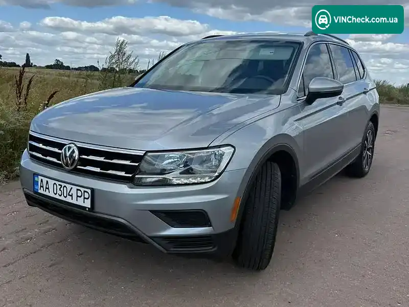 Volkswagen Tiguan 2020, фото з оголошення 1 з 20, VIN 3VV3B7AX0LM124834