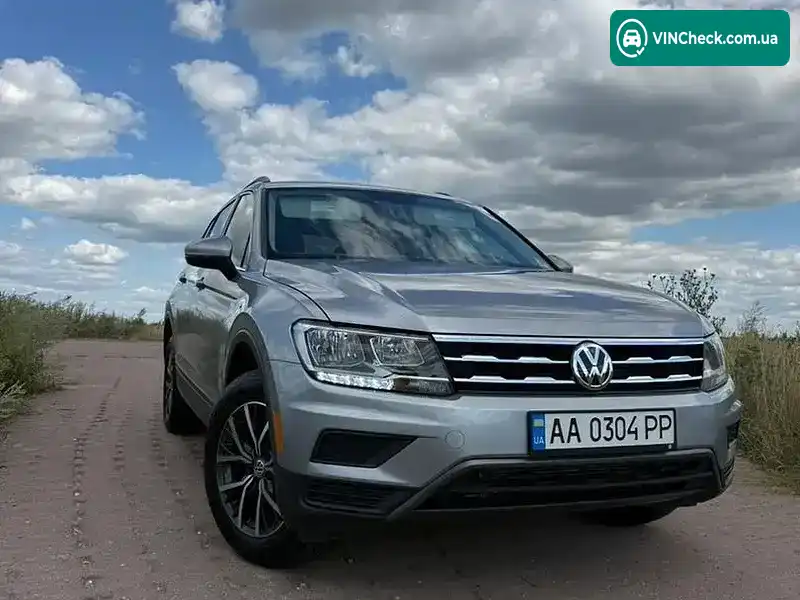 Volkswagen Tiguan 2020, фото з оголошення 2 з 20, VIN 3VV3B7AX0LM124834