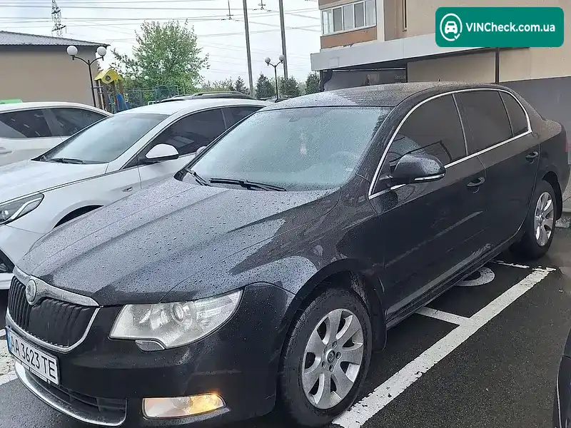 Skoda Superb 2010, фото з оголошення 1 з 13, VIN TMBAB43T7AB300281
