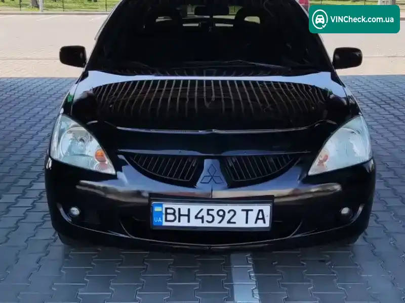 Mitsubishi Lancer 2004, фото з оголошення 1 з 9, VIN JMBSRCS3A5U005582