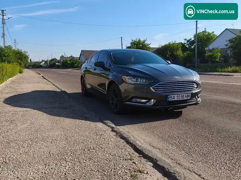 Ford Fusion 2018, фото з оголошення 2 з 11, VIN 3FA6P0LU7JR286988