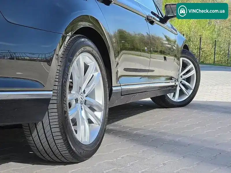 Volkswagen Passat 2020, фото з оголошення 2 з 21, VIN WVWZZZ3CZLE084487