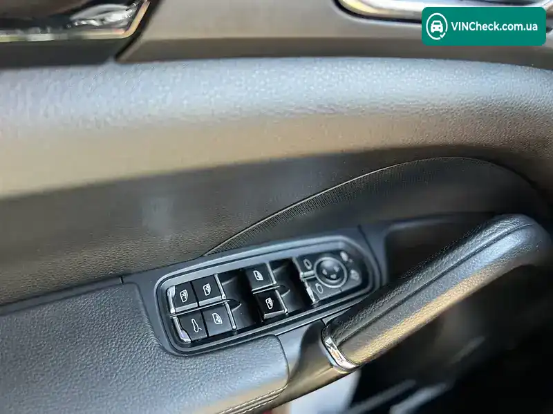 Porsche Cayenne 2014, фото з оголошення 2 з 20, VIN WP1AF2A29ELA48020