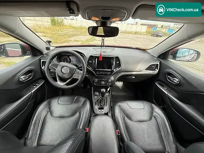 Jeep Cherokee 2018, фото з оголошення 2 з 12, VIN 1C4PJMDX7KD166506