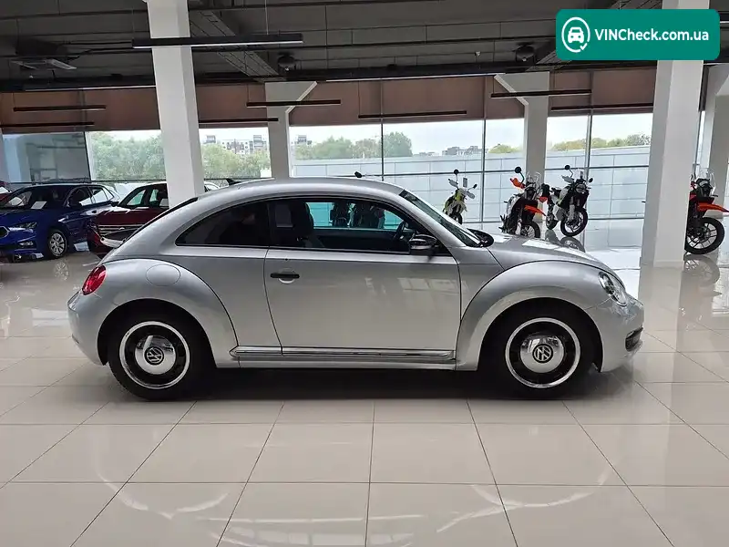 Volkswagen Beetle 2015, фото з оголошення 2 з 12, VIN 3VWF17AT9FM655995