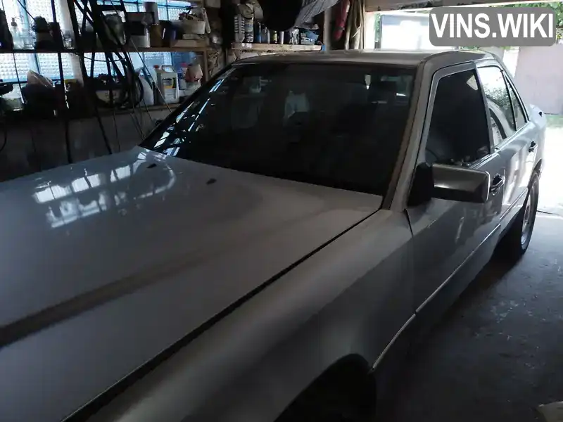 Mercedes-Benz E-Class 1993, фото з оголошення 2 з 10, VIN WDB1242301C030009