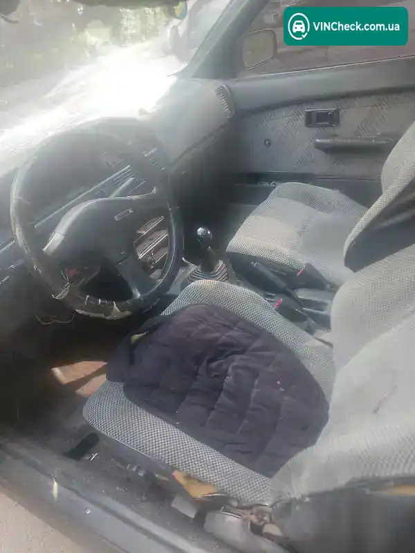 Toyota Corolla 1988, фото з оголошення 2 з 5, VIN JT1G0EE9000034640