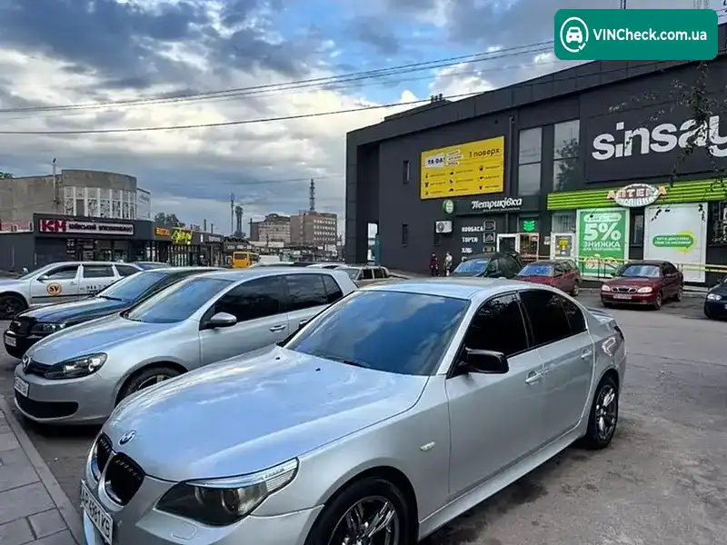 BMW 5 Series 2005, фото з оголошення 2 з 9, VIN WBANA31010B917839