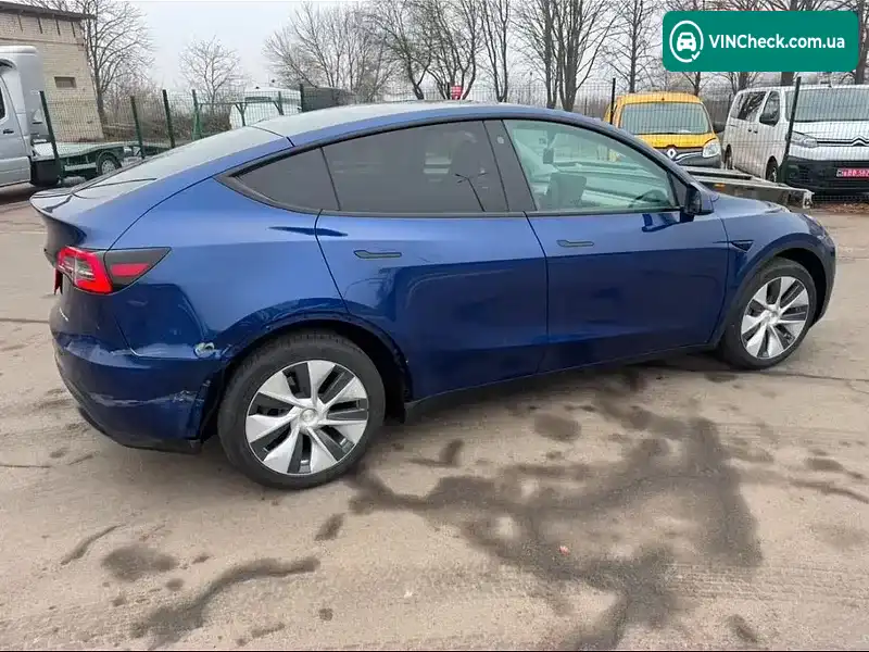 Tesla Model Y 2022, фото з оголошення, VIN LRWYGCEK1PC539209