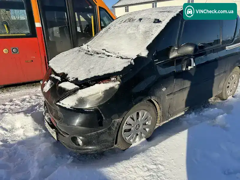 Peugeot 1007 2005, фото з оголошення 1 з 10, VIN VF3KMNFUC20056328
