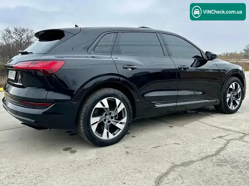 Audi e-tron 2020, фото з оголошення 2 з 14, VIN WAUZZZGE3LB006531