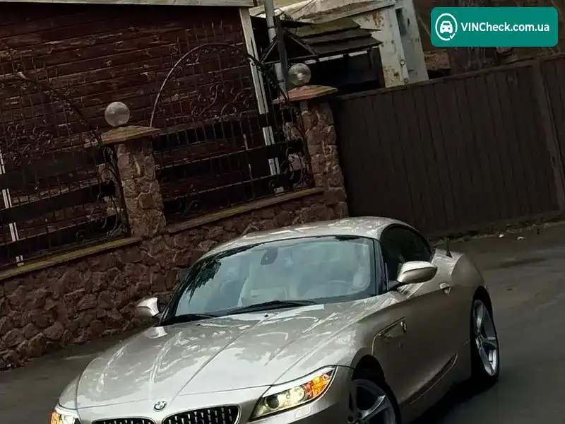 BMW Z4 2013, фото з оголошення 1 з 21, VIN WBALL5C51EJ105878