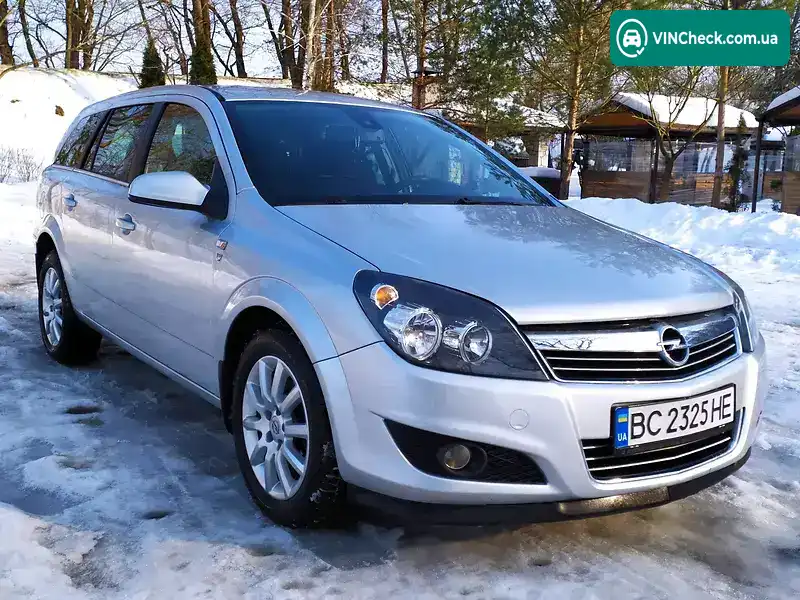 Opel Astra 2010, фото з оголошення 1 з 20, VIN W0L0AHL35B2011182