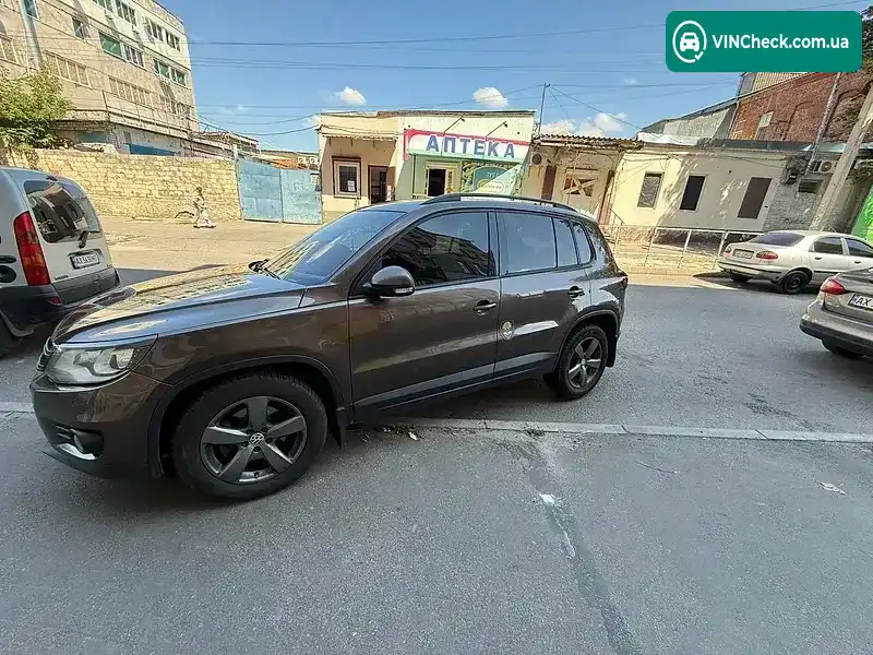 Volkswagen Tiguan 2011, фото з оголошення 1 з 8, VIN WVGZZZ5NZCW038104