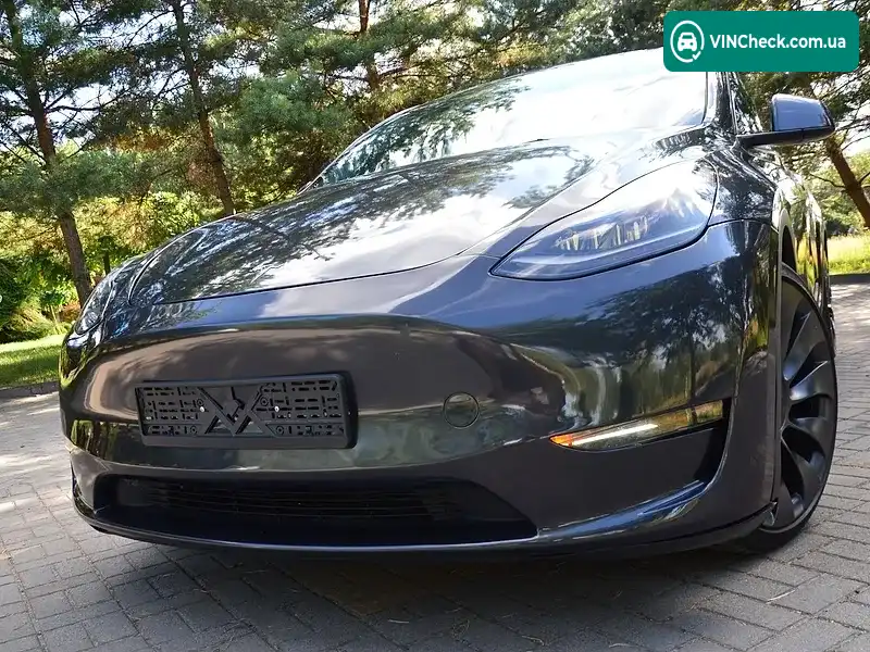 Tesla Model Y 2024, фото з оголошення 1 з 20, VIN 7SAYGDEF0RF024576