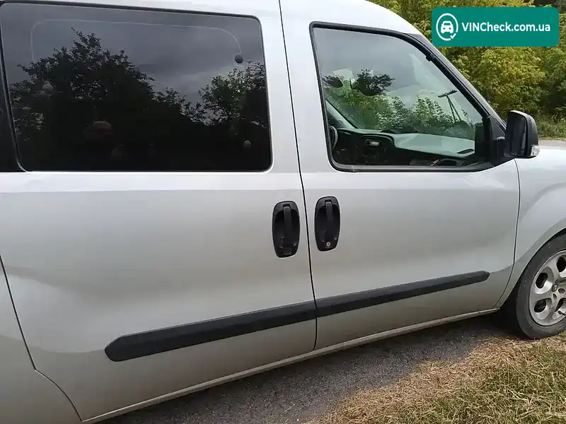 Fiat Doblo 2017, фото з оголошення 2 з 9, VIN ZFA26300006K46783