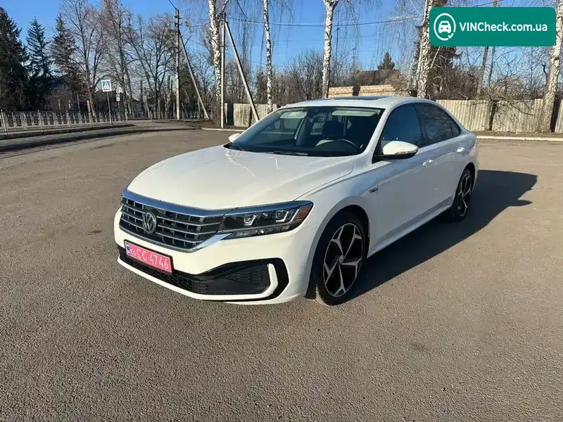 Volkswagen Passat 2020, фото з оголошення 2 з 21, VIN 1VWMA7A33LC008609