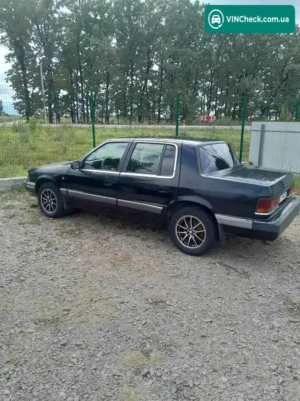 Chrysler Saratoga 1990, фото з оголошення 2 з 13, VIN 1C3BA46K8LF808475
