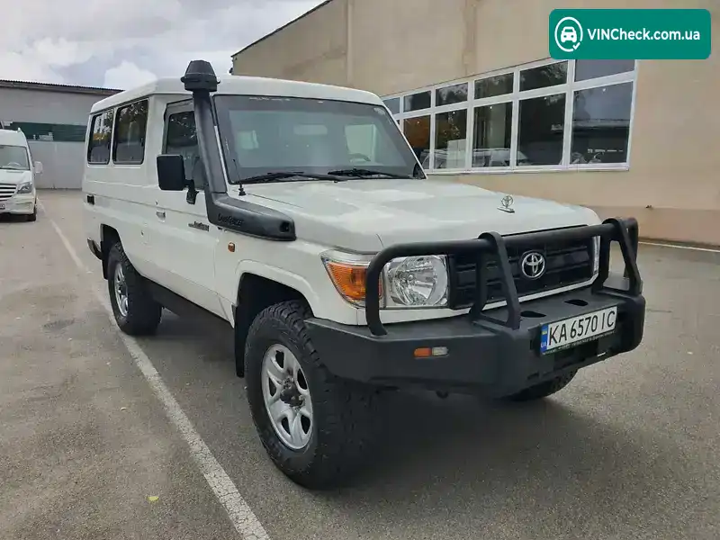 Toyota Land Cruiser 2014, фото з оголошення 1 з 16, VIN JTGRB71J6F7020032