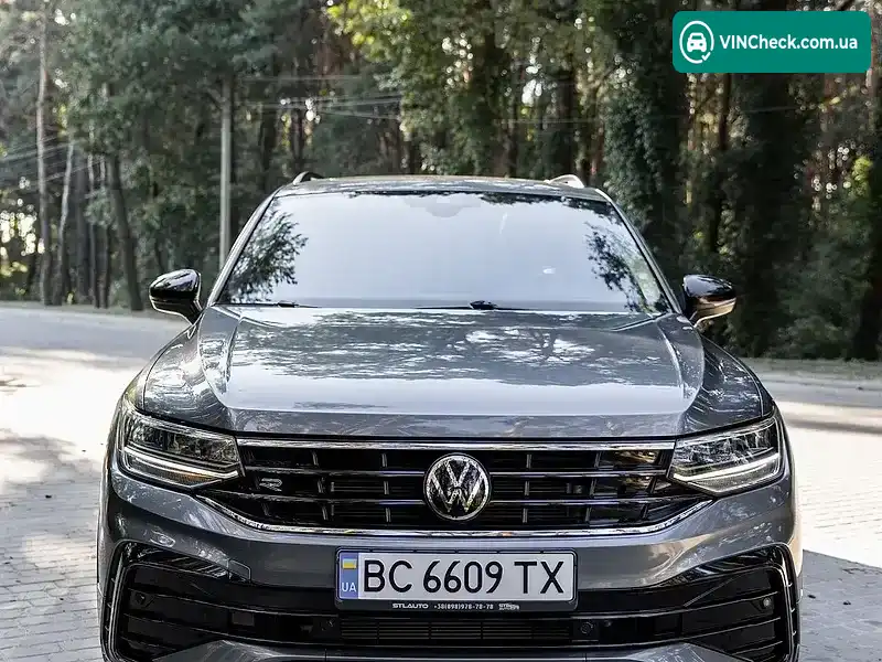 Volkswagen Tiguan 2022, фото з оголошення 2 з 20, VIN 3VVCB7AX1NM104434