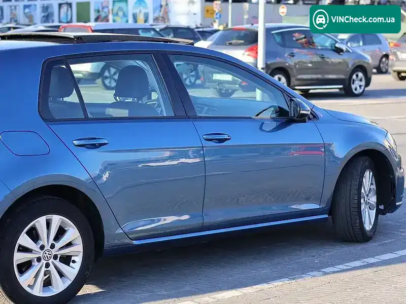Volkswagen Golf 2018, фото з оголошення 2 з 20, VIN 3VWG17AU3JM287593