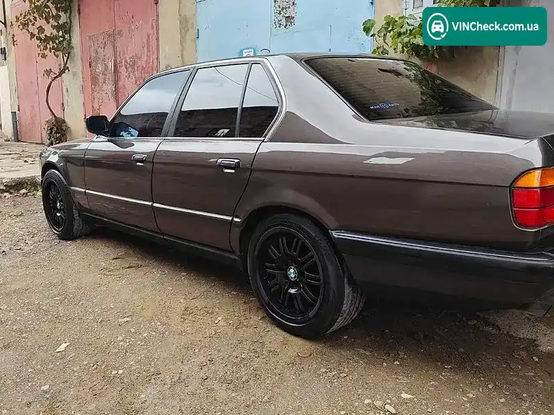 BMW 7 Series 1990, фото з оголошення 2 з 2, VIN WBAGA71010DA78122