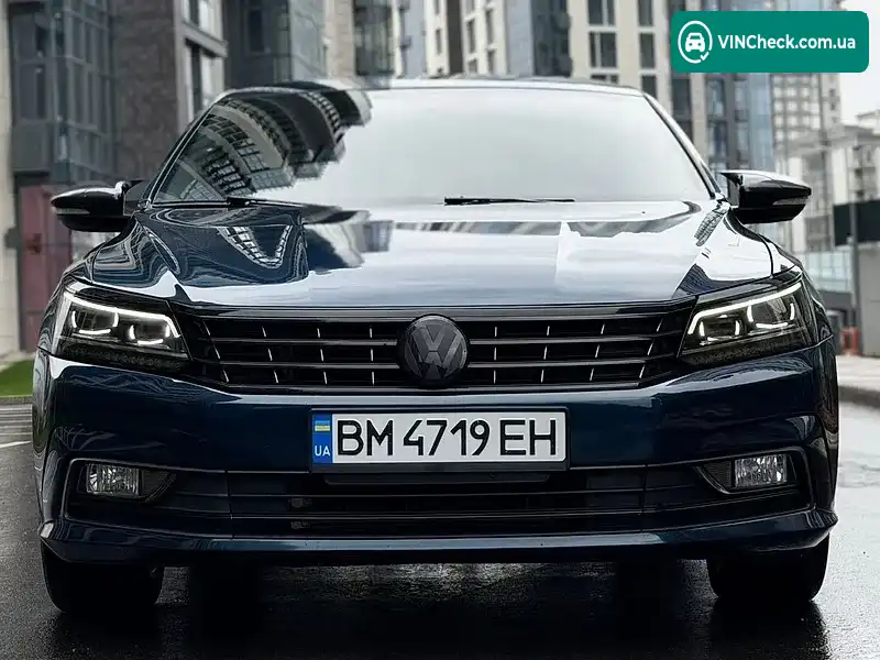 Volkswagen Passat 2018, фото з оголошення 2 з 20, VIN 1VWLA7A39KC006194