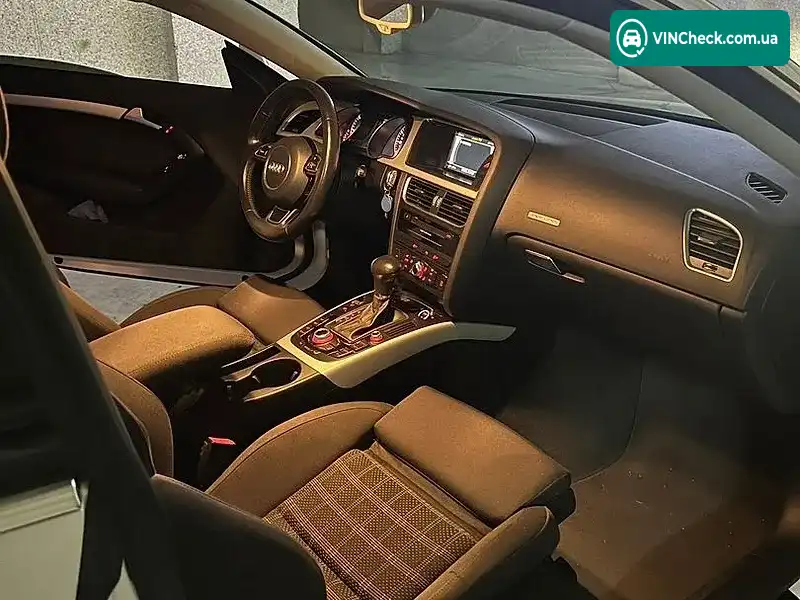 Audi A5 2016, фото з оголошення 2 з 10, VIN WAUZZZ8T6GA059152