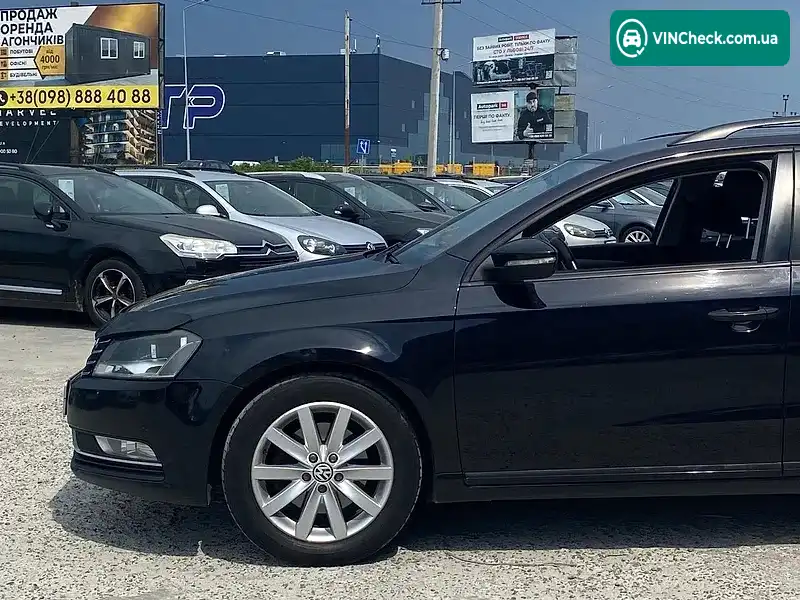 Volkswagen Passat 2013, фото з оголошення 2 з 20, VIN WVWZZZ3CZDE134465