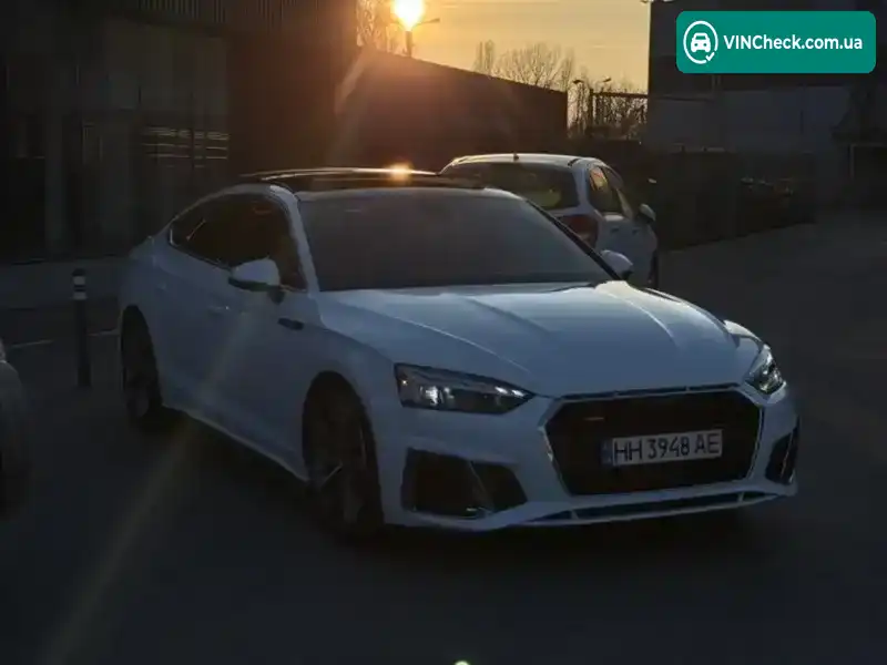 Audi A5 2023, фото з оголошення 2 з 16, VIN WAUDACF57PA040676