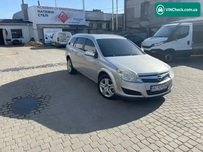 Opel Astra 2009, фото з оголошення 2 з 10, VIN W0L0AHL35A2013317