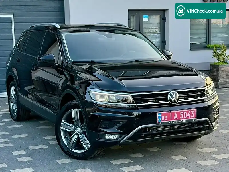 Volkswagen Tiguan 2020, фото з оголошення 2 з 20, VIN 3VV3B7AX3LM065892