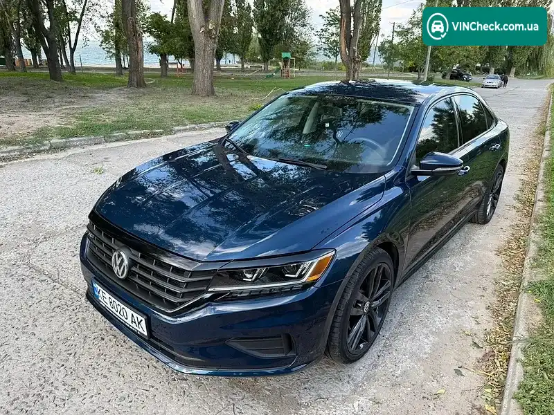 Volkswagen Passat 2019, фото з оголошення 1 з 20, VIN 1VWAA7A39LC007564
