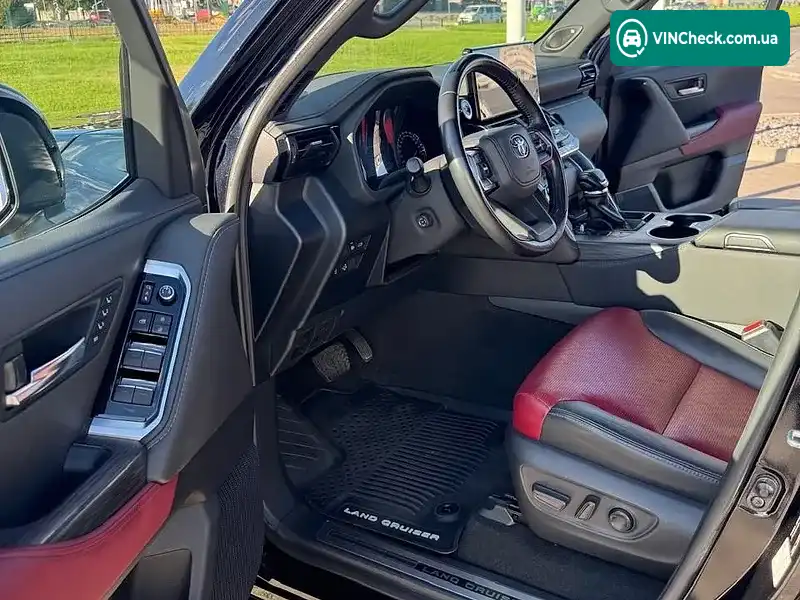 Toyota Land Cruiser 2021, фото з оголошення 2 з 19, VIN JTMABABJ204004554