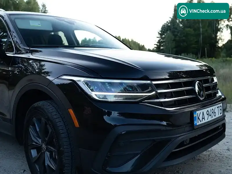 Volkswagen Tiguan 2023, фото з оголошення 2 з 20, VIN 3VVNB7AX0PM137193