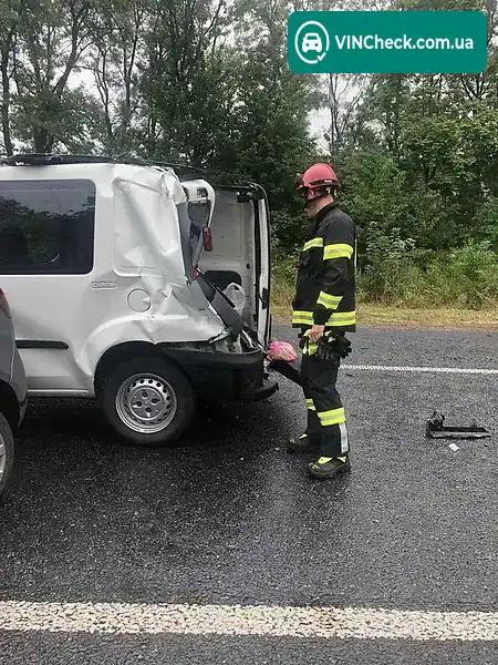 Fiat Doblo 2005, фото з оголошення 1 з 7, VIN ZFA22300005319555