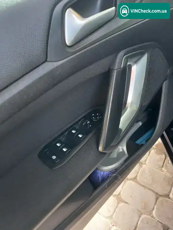 Peugeot 308 2015, фото з оголошення 1 з 20, VIN VF3LCBHZHFS153904