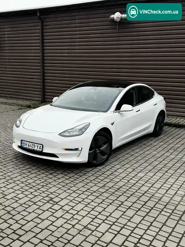 Tesla Model 3 2019, фото з оголошення 1 з 18, VIN 5YJ3E1EA2LF612504
