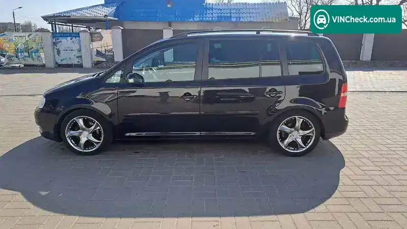 Volkswagen Touran 2005, фото з оголошення 2 з 17, VIN WVGZZZ1TZ5W160264